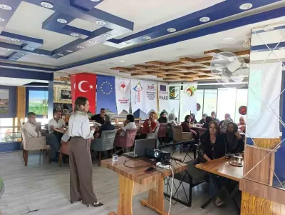 Diyarbakır'da kadın kooperatifçiliği ve üretim eğitimi düzenlendi