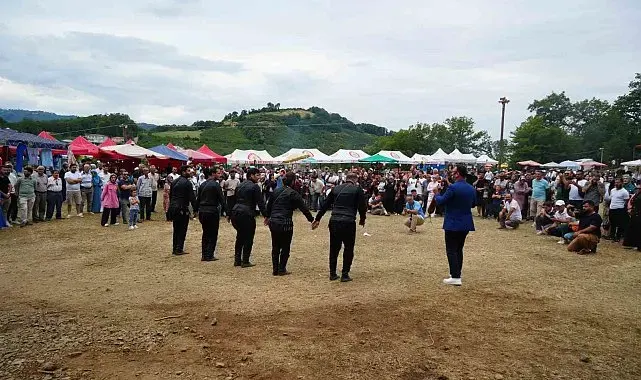 Samsun'da Kadırga Şenliği renkli görüntülere sahne oldu