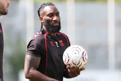 Sivasspor'da Aaron Appindangoye'ye Şok Sakatlık: 6-8 Hafta Yok