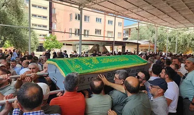 Trafik kazasında hayatını kaybeden Acar dualarla toprağa verildi