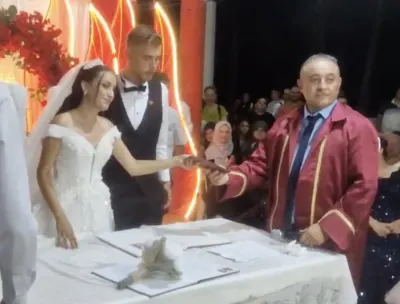 Çanakkale Gelibolu’da Yılların Nikah Memuru Kendi Kızının Nikahını Kıydı