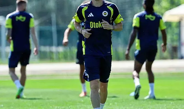 Fenerbahçe, Mert Hakan Yandaş ile asgari ücret üzerinden sözleşme imzaladı