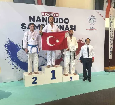 Aydın Şehir Hastanesi Hemşiresi Fuat Yiğit Akküç Dünya Şampiyonu Oldu