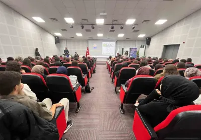 Kütahya Sağlık Bilimleri Üniversitesinde Öğrencilere Yönelik Siber Güvenlik ve Uyuşturucuyla Mücadele Eğitimi Verildi