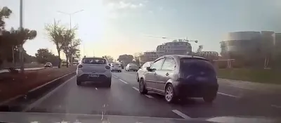 Eskişehir Çevreyolunda Sinyalsiz Manevra ve Ani Fren Kamerada