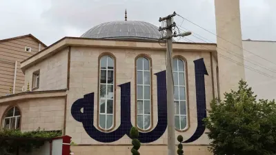 Kırşehir'deki tarihi Hamidiye Camii cennet tasvirleriyle ilgi görüyor