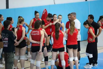 Turgutlu Belediyespor Kadın Voleybol Takımı Sezonun İlk Maçına Çıkıyor