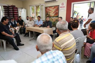 Akdeniz'de Roman vatandaşlarla bir araya gelen Kaymakam Beşikci: Her sokağa eser bırakacağız