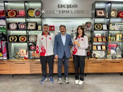 Rabia Şafak’tan Dünya Üçüncülüğü Başarısı
