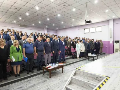 Yunusemre'de Öğrenci Güvenliği ve Bağımlılıkla Mücadele Toplantısı Düzenlendi