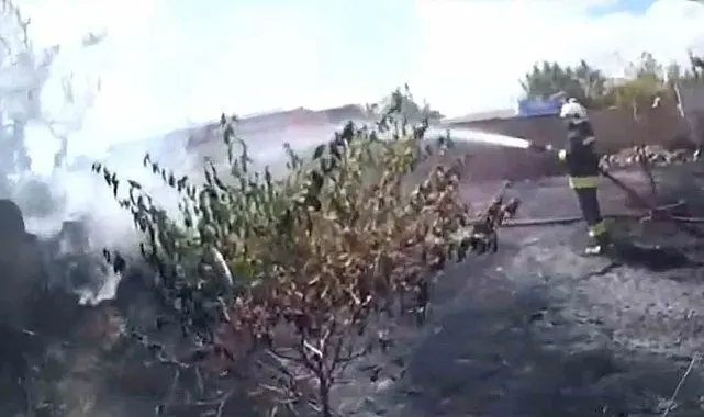 Sivrihisar'da çıkan yangın eve sirayet etmeden söndürüldü