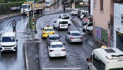 Eyüpsultan'da altyapı çalışmaları çileye döndü: Yollar köstebek yuvası oldu