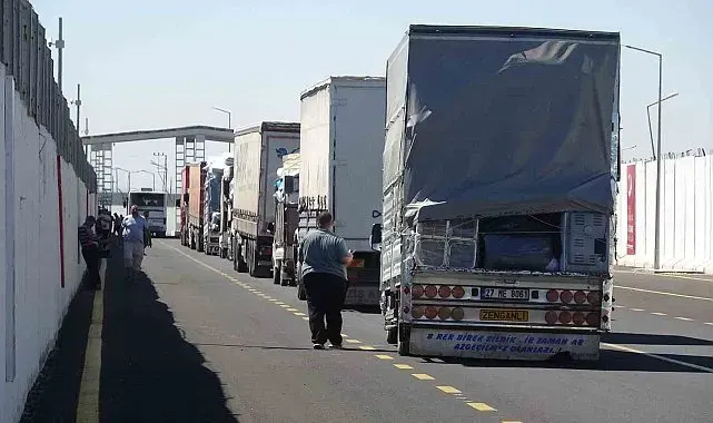 Öncüpınar'da Suriyelilerin dönüşü yoğunluk oluşturuyor
