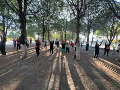 Kuşadası’nda Sabah Yürüyüşüyle Dinç Başlangıç