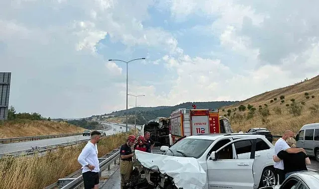 Susurluk'ta otoyolda cip ile kamyon çarpıştı: 1 yaralı
