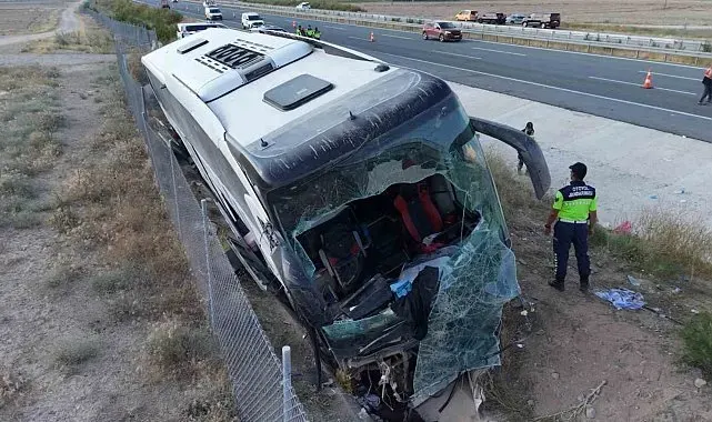 Aksaray'da 44 kişinin yaralandığı otobüs kazasında 1 kişi hayatını kaybetti
