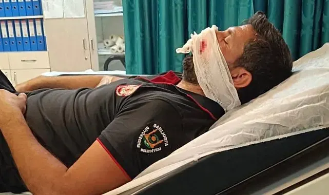 Şanlıurfa'da hava basılırken itfaiye aracının lastiği patladı: 1 yaralı