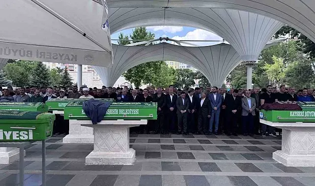Mehmet Arar'ın babası toprağa verildi