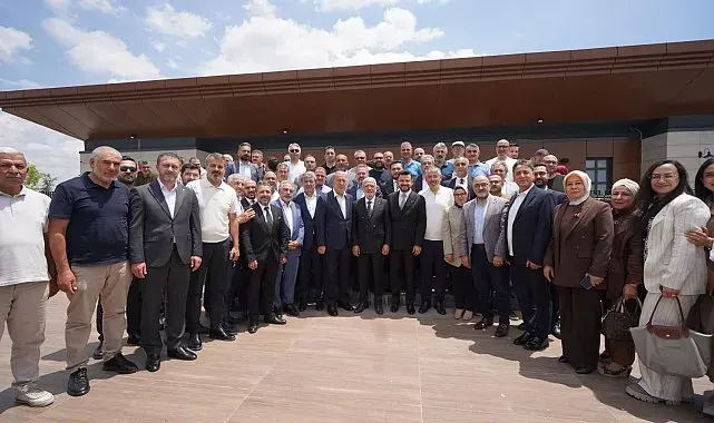 AK Parti Kayseri Teşkilatı, görevdeki 500. gününü istişare toplantısıyla taçlandırdı