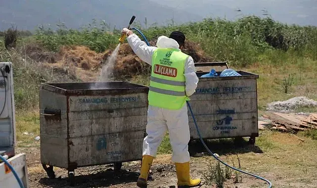 Hatay Büyükşehir Belediyesi il genelinde ilaçlama çalışmalarına aralıksız devam ediyor