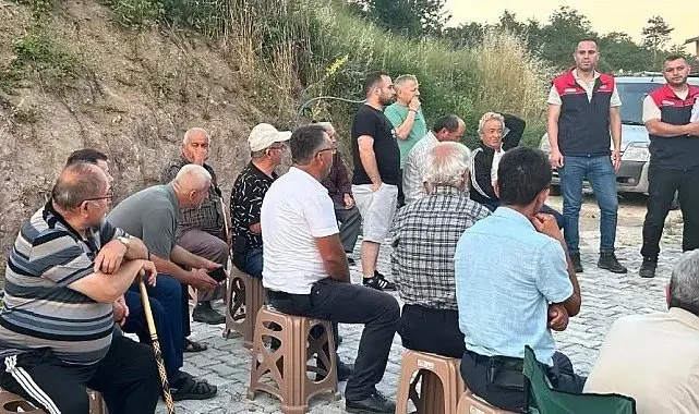 Köy köy gezip vatandaşları bilgilendiriyorlar