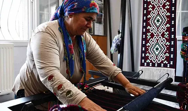 Cefakar anne, heybe yaparak dört çocuk okuttu