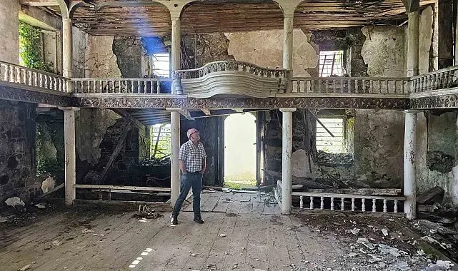 Tarihi cami 20 yıldır restorasyon bekliyor: "Bir 20 yıl daha bekleyemeyiz"