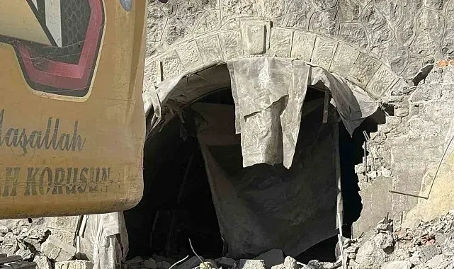 Zonguldak'taki yıkım alanında bulunan sığınak incelemeye alındı