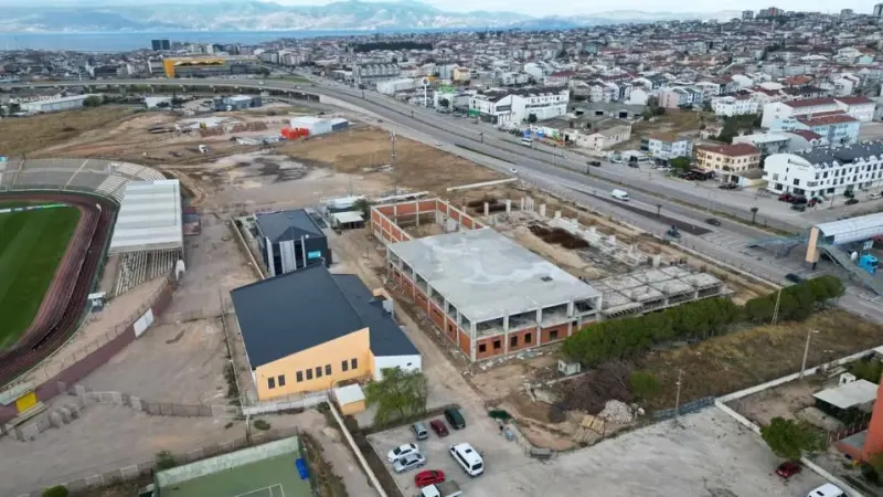 Balıkesir Gençlik ve Spor İl Müdürü Özalp Bandırma tesislerini denetledi