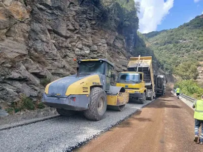 Aydın genelinde 17 ilçede eş zamanlı yol seferberliği sürüyor