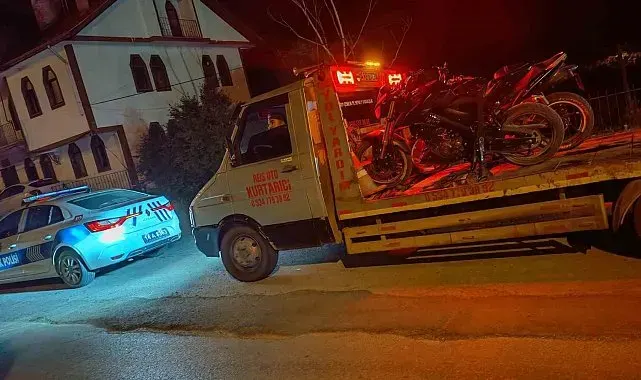 Mudurnu'da kural tanımaz motosikletlilere geçit yok: 2 araç trafikten men edildi
