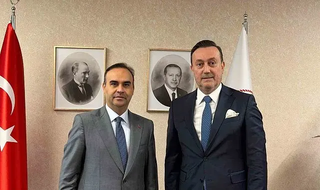 Muradiye OSB Başkanı Kıvırcık'tan Bakan Kacır'a ziyaret: Yeşil dönüşüm başlıyor