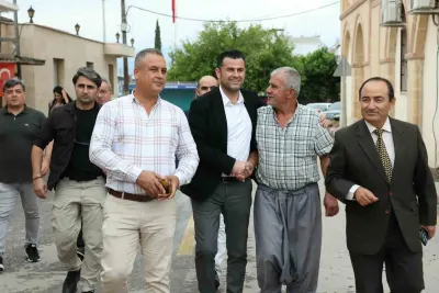 Akdeniz'de saha mesaisi: Murat Beşikci muhtarlar ve vatandaşlarla bir araya geldi
