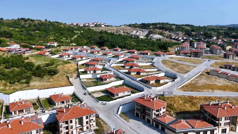 Bakan Kurum Kütahya'daki kentsel dönüşüm çalışmalarının görüntülerini paylaştı