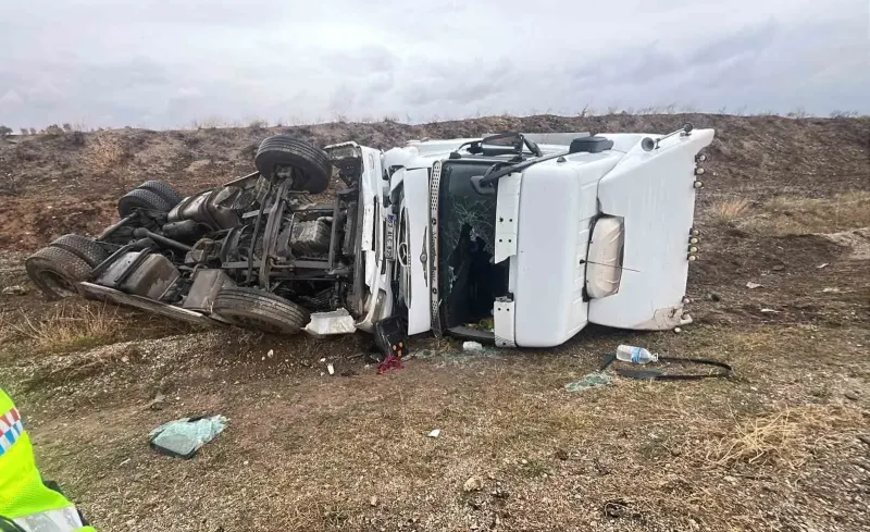 Beyşehir kara yollarındaki üç ayrı kazada altı kişi yaralandı