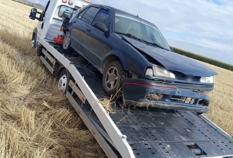 Konya'da Kontrolden Çıkan Otomobil Şarampole Devrildi: 2 Yaralı