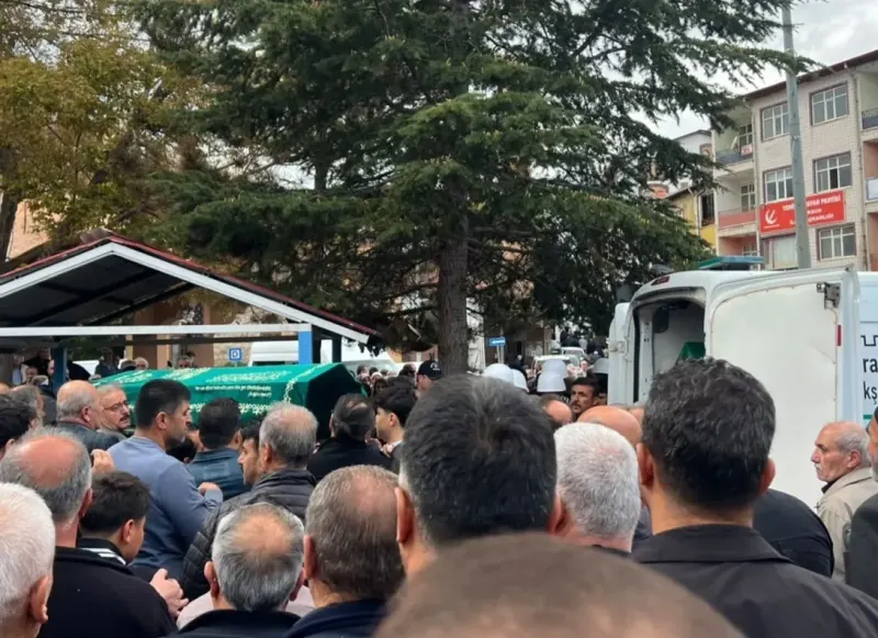 Göksun İlçesindeki Köprü Kazasında Hayatını Kaybeden İki Kişi Defnedildi