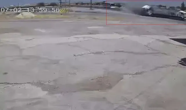 Viranşehir'deki ölümlü trafik kazasının güvenlik kamerası görüntüleri ortaya çıktı