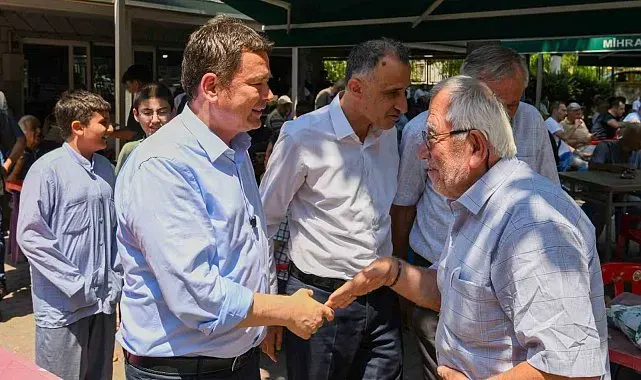 Başkan Aydın vatandaşlarla sahada omuz omuza
