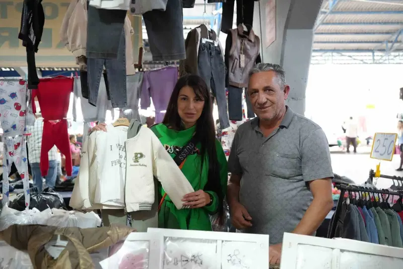 Edirne Balkan Pazarı'nda Bulgar Turist Yoğunluğu Esnafın Yüzünü Güldürdü