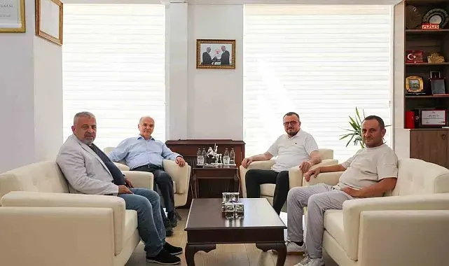 Başkan Faruk Özlü'ye anlamlı ziyaret