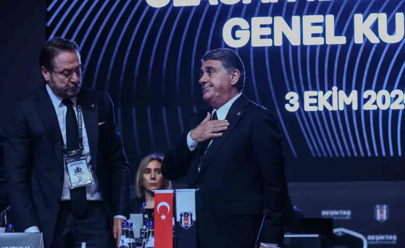 Beşiktaş Kongresinde Yönetim Kurulu Oy Çokluğuyla İbra Edildi