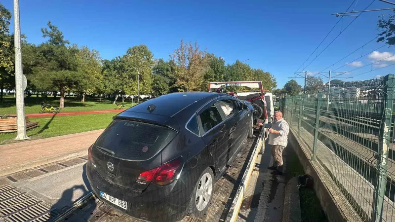 Samsun'da Otomobil ile Motosiklet Çarpıştı: İki Yaralı