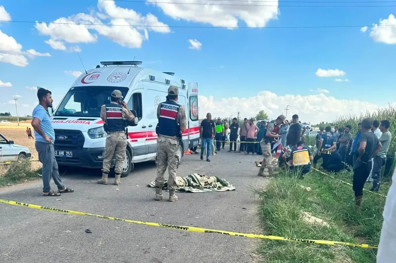 Motosikletle Traktörün Mibzerine Çarpan İki Çocuk Yaşamını Yitirdi