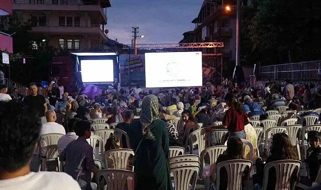 Isparta'da yaz akşamları çocuk sineması ile renkleniyor