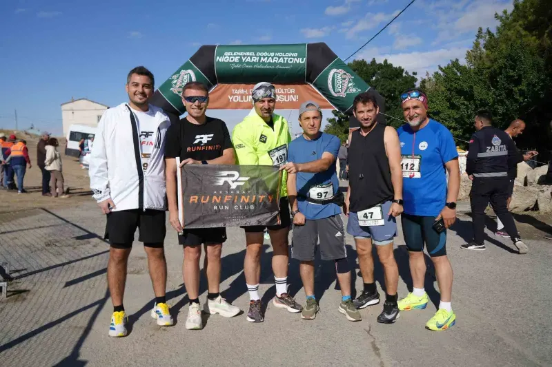 Ömer Halisdemir Anısına Düzenlenen 3. Geleneksel Niğde Yarı Maratonu Koşuldu