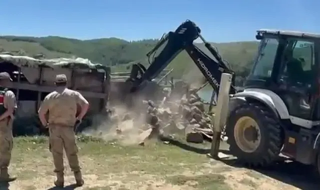 Nemrut Kalderası'ndaki kaçak yapılar yıkıldı