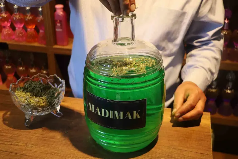 Sivas'ın Meşhur Madımak Bitkisi Bu Kez Kolonya Olarak Üretildi