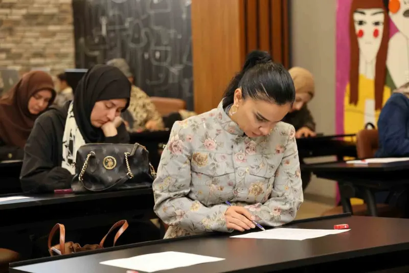 Kocaeli Büyükşehir Belediyesi Moda Akademisi İçin Yetenek Sınavı Heyecanı Yaşandı
