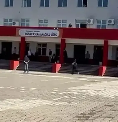 Diyarbakır'da KPSS Ön Lisans Heyecanı: Sınava Yetişmeye Çalışan Öğrenci Baygınlık Geçirdi